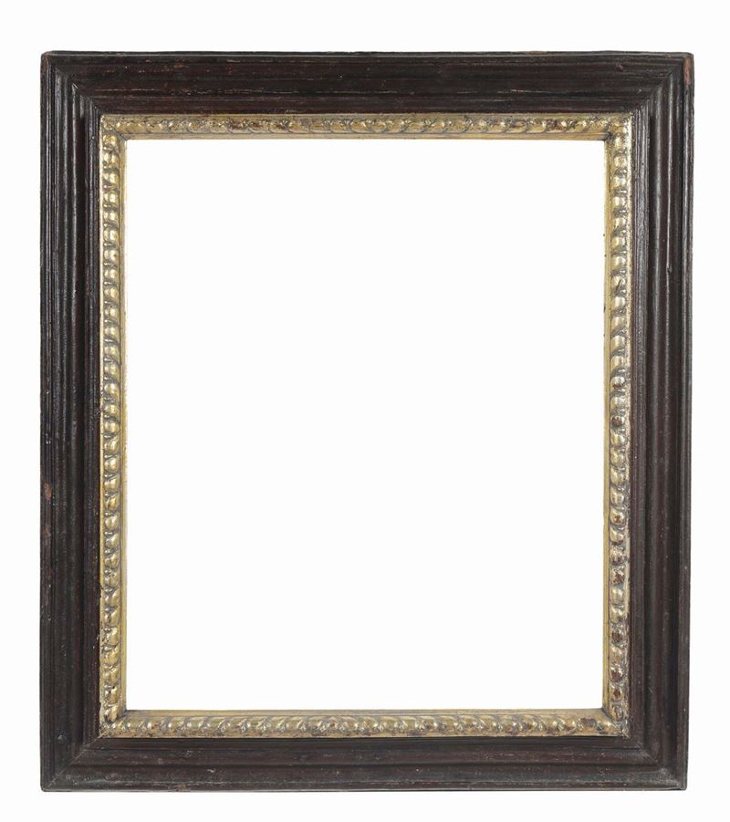 Cornice in noce con battuta intagliata e dorata, XVIII secolo  - Auction Fine Old Frames - Cambi Casa d'Aste