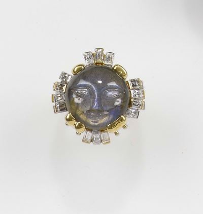 Enrico Cirio, Torino. Anello “sole” con Labradorite Incisa e Diamanti