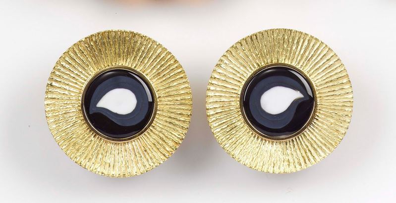 Enrico Cirio, Torino. An agate and onyx earrings  - Auction Fine Jewels - Cambi Casa d'Aste