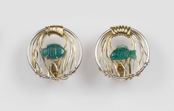 Enrico Cirio, Torino. Orecchini con smeraldo inciso “Pesce”