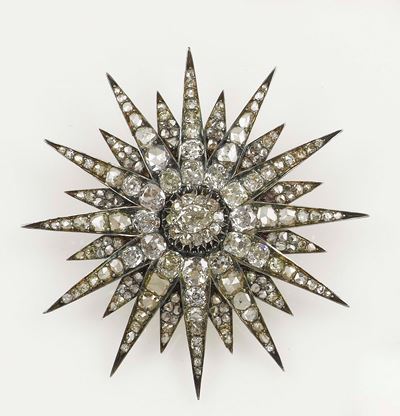 Spilla “stella con Diamanti di Vecchio Taglio