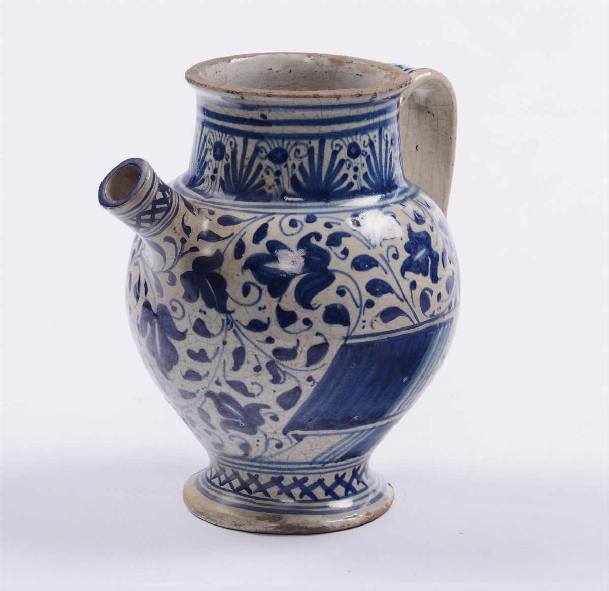 Orciolo in Maiolica di Farmacia a Decorazione Vegetale Stilizzata, XVII Secolo