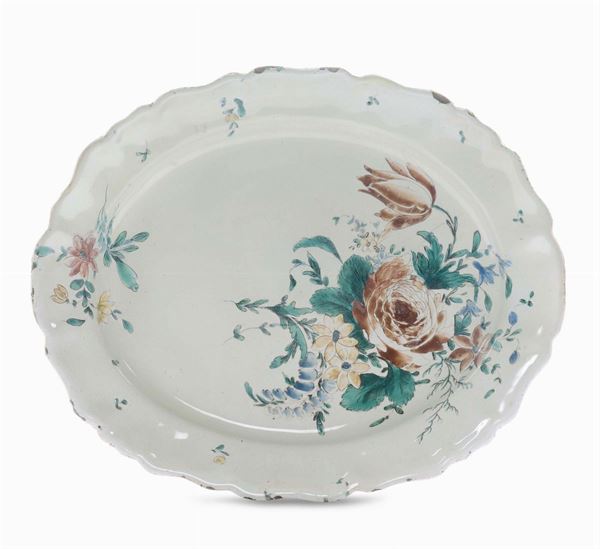 Piatto ovale con decoro alla rosa, Jacques Boselly, Savona XVIII secolo
