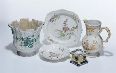 Lotto di Oggetti in Maiolica