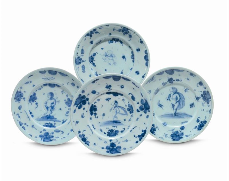 Quattro piatti in maiolica a decoro di fiori e figure, Savona, marca lanterna, XVIII secolo  - Auction Fine art - II - Cambi Casa d'Aste