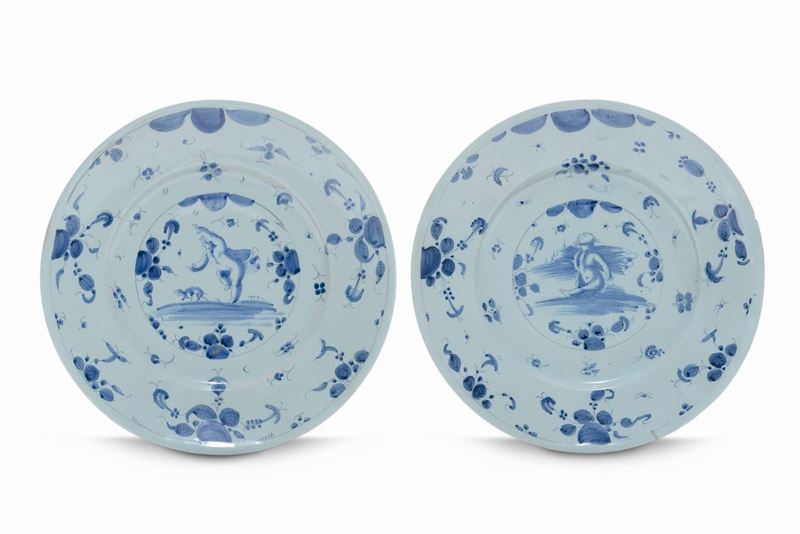 A pair of maiolica dishes, Savona, late 17th - early 18th century  - Auction Majolica and porcelain from the 16th to the 19th century - Cambi Casa d'Aste