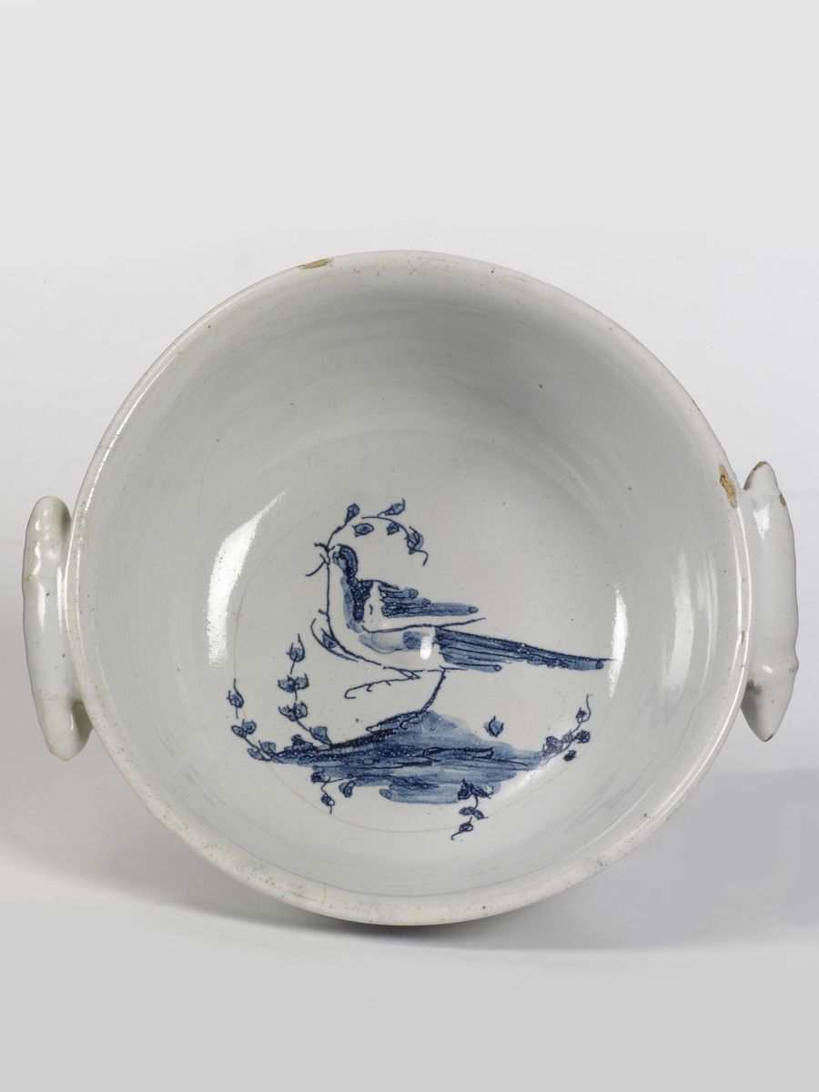 Impagliata o Tazza da Puerpera Faenza, Fabbrica Ferniani, Primi Decenni del XVIII Secolo