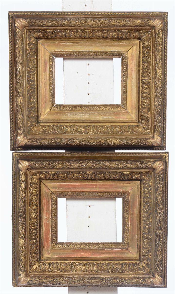 Coppia di cornicette dorate con decori a pastiglia, XIX secolo  - Auction Fine Old Frames - Cambi Casa d'Aste