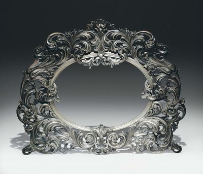 Cornice Ovale in Argento Sbalzato e Cesellato. Torino, Punzoni in Uso dal 1824 al 1872