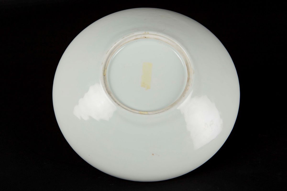 Ciotola in Porcellana Bianca e Blu con Decoro di Draghi, Cina, Dinastia Qing, Epoca Guangxu (1875...