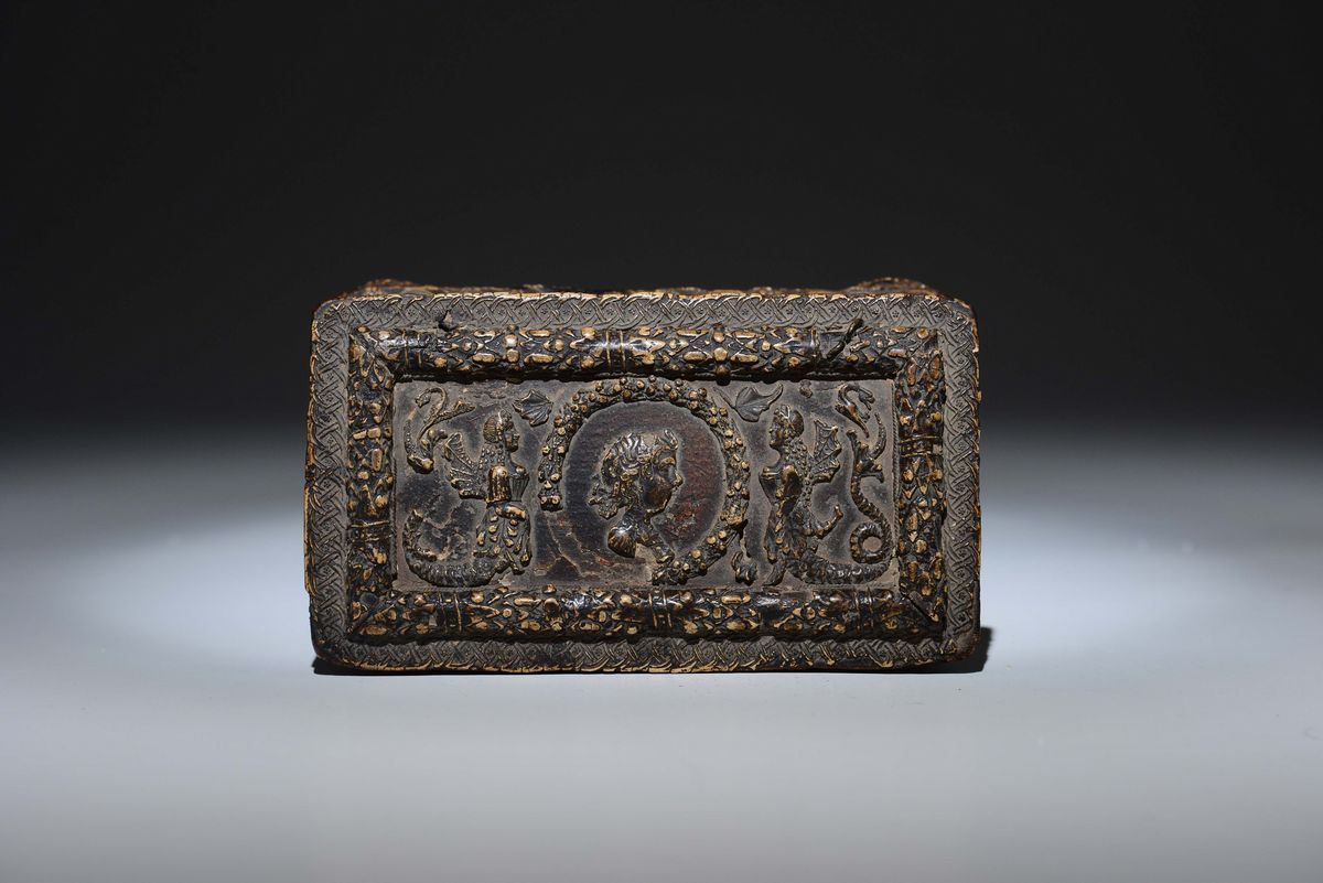 Cofanetto Estense in Pastiglia Muschiata, Maestro dei Trionfi Romani (II Periodo), Ferrara, 1480-...