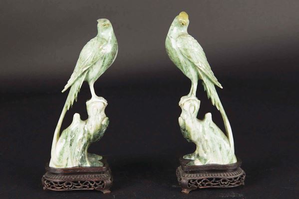 Coppia di uccellini scopliti in giadeite verde, Cina, XX secolo