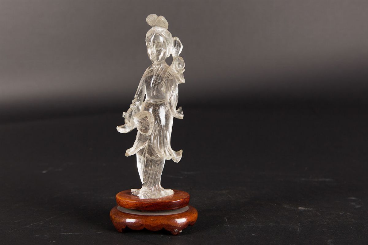 Figura di Guanyin Scolpita in Cristallo di Rocca, Cina, XX Secolo