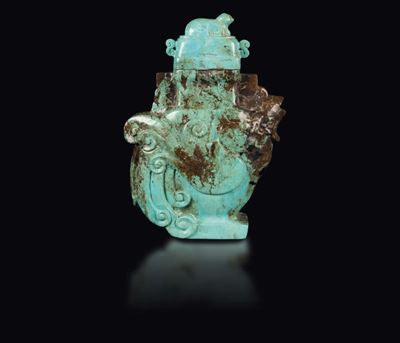Vaso Scolpito in Turchese e Russet con Coperchio, Cina, Dinastia Qing, Epoca Qianlong (1736-1795)