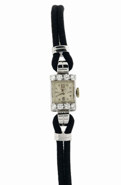 Doxa, Orologio da Donna, in Oro Bianco e Brillanti. Realizzato nel 1920 Circa.
