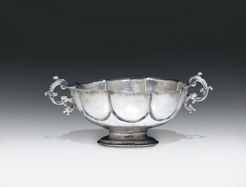 Coppetta potoria in argento fuso, sbalzato e cesellato, Trapani 1792  - Asta Argenti da Collezione e Objets de Vertu - Cambi Casa d'Aste