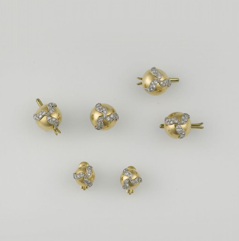 A pair of gold and diamond cufflinks and two button studs  - Auction Fine Jewels - Cambi Casa d'Aste