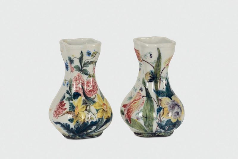 Coppia di vasi portafiori Nove, XIX secolo  - Asta Maioliche e Porcellane da Collezione - Cambi Casa d'Aste