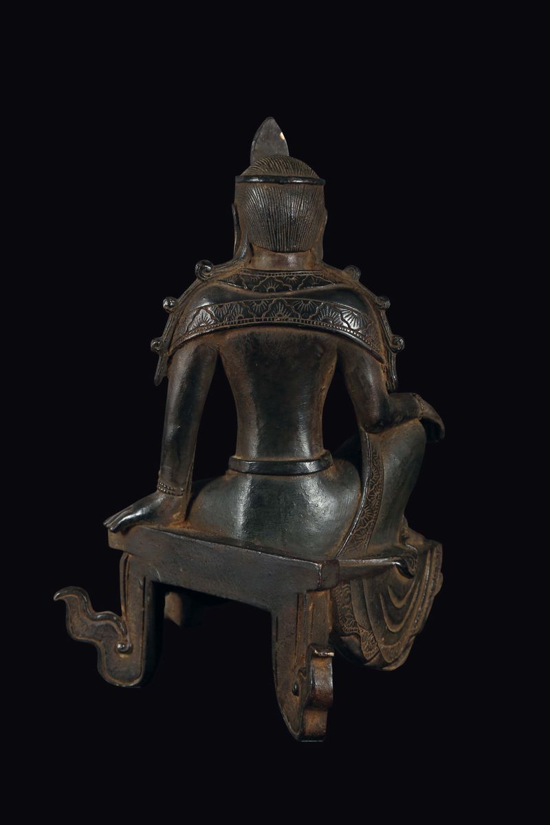 Divinità Seduta in Posizione Rajalilasana in Bronzo con Tracce di Doratura, Cina, Dinastia Ming, ...