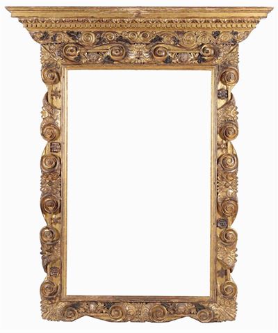 Importante e Rara Cornice con Trabeazione in Legno Intagliato e Dorato, Veneto XVI Secolo