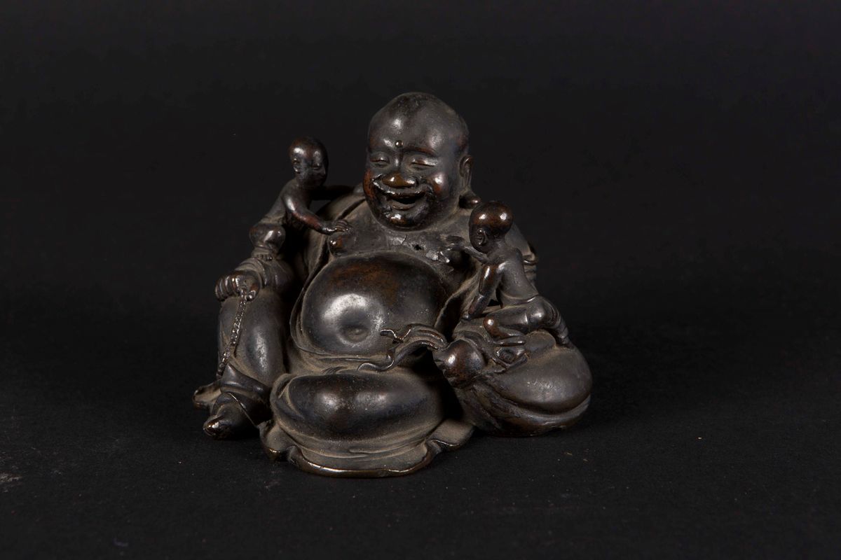 Figura di Budai in Bronzo con Fanciulli, Cina, Dinastia Ming, XVII Secolo