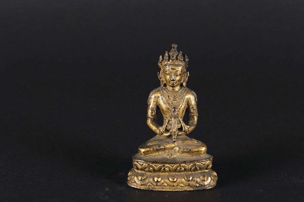 Piccola figura di Amitaya in bronzo dorato, Tibet, XVIII secolo
