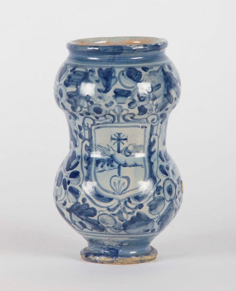 Albarello monocromo con insegna francescana di forma a rocchetto, metà '600  - Asta Antiquariato - Cambi Casa d'Aste