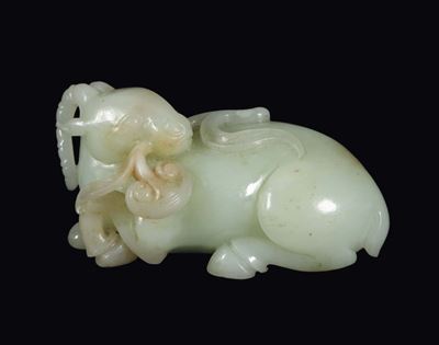 Figura di Cervo Seduto con Fungo in Bocca in Giada Bianca, Cina, Dinastia Qing, XVIII Secolo