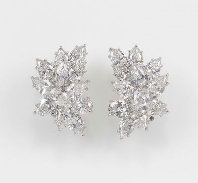 Orecchini con Diamanti Taglio Goccia ed Ovali