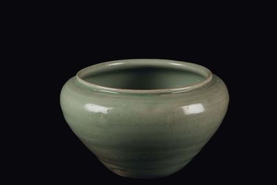 Giara in Grès a Smalto Celadon, Cina, Dinastia Song (960-1279)