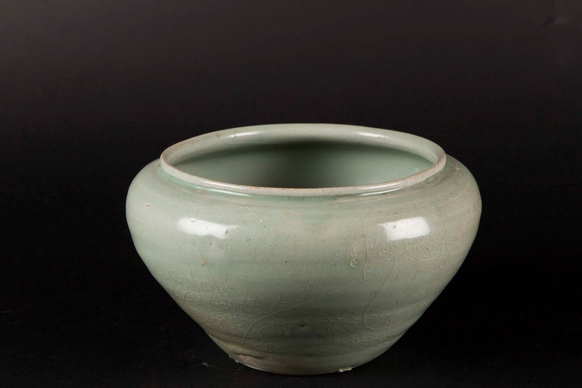 Giara in Grès a Smalto Celadon, Cina, Dinastia Song (960-1279)