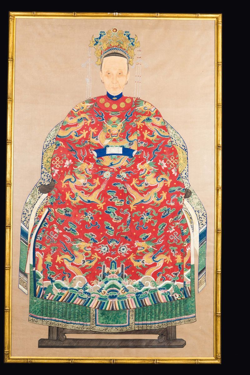 Coppia di Dipinti su Seta Incorniciati Raffiguranti Imperatore ed Imperatrice, Cina, Dinastia Qin...