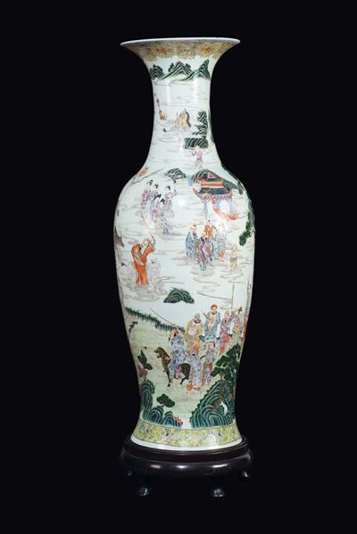 Grande Vaso Monumentale in Porcellana Famiglia Rosa con Raffigurazione di Saggi tra le Nuvole, Ci...
