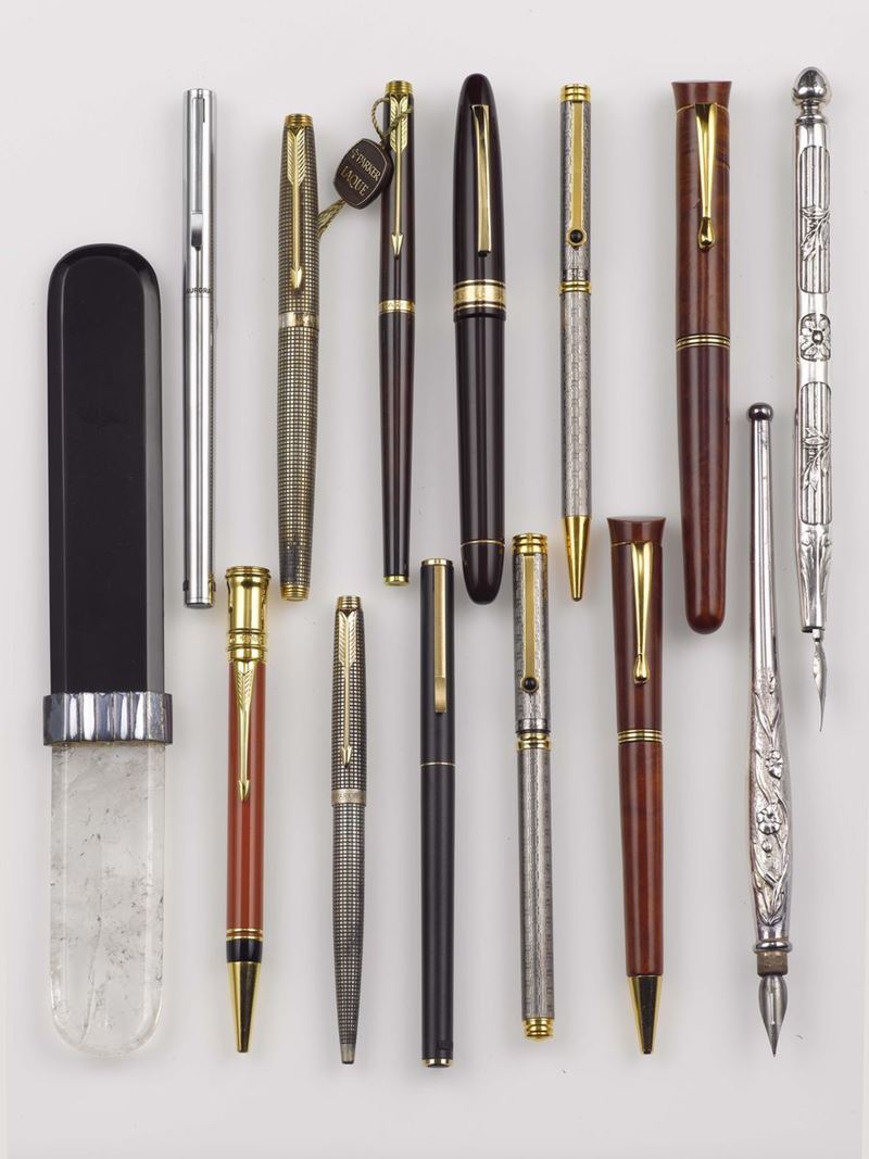 A lot containing of pens and paper knife  - Auction Fine Jewels - Cambi Casa d'Aste