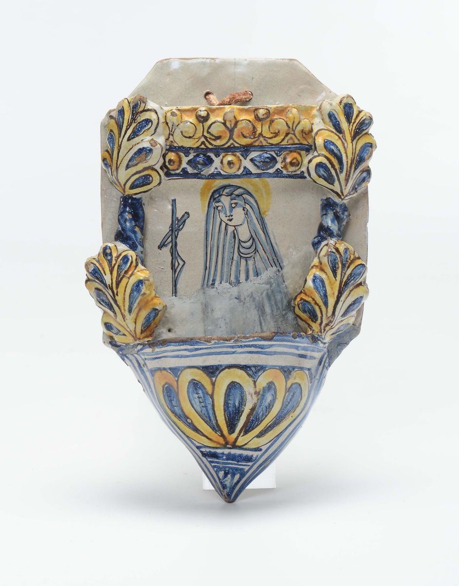 Lotto di Cinque Acquasantiere in Maiolica, XIX-XX Secolo