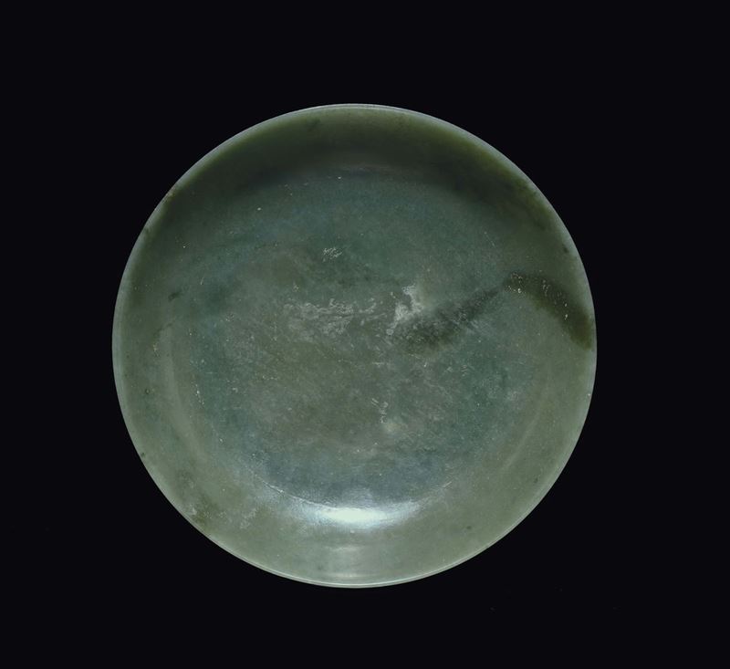 A spinach and russet jade dish, China, Qing Dynasty, 19th century  - Auction Fine Chinese Works of Art - Cambi Casa d'Aste