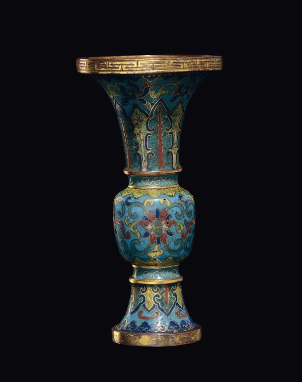 A small cloisonné enamel gu-shaped vase, Chima, Qing Dynasty, Qianlong Period (1736-1795)