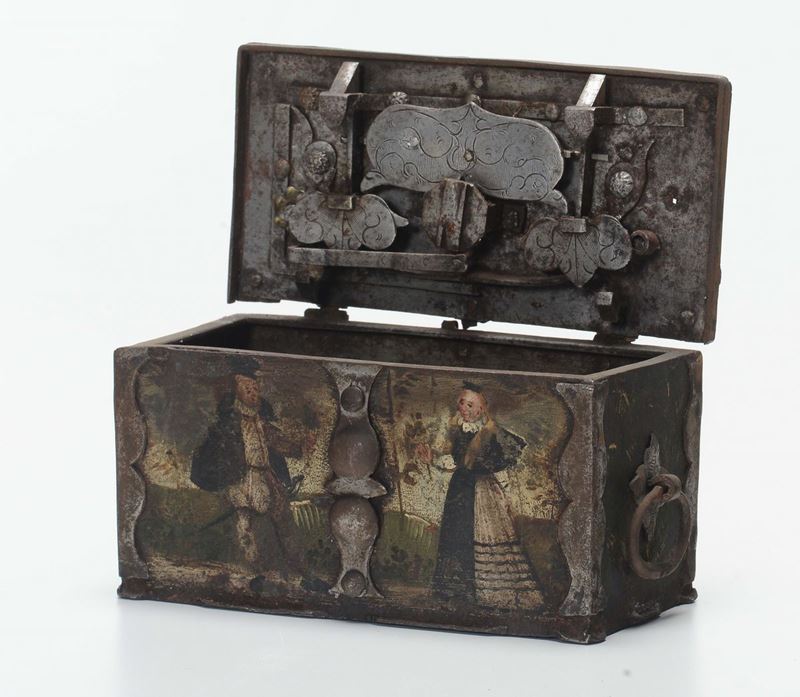 Forzierino in ferro con figure dipinte in policromia, XVIII secolo  - Auction Fine Art - Cambi Casa d'Aste