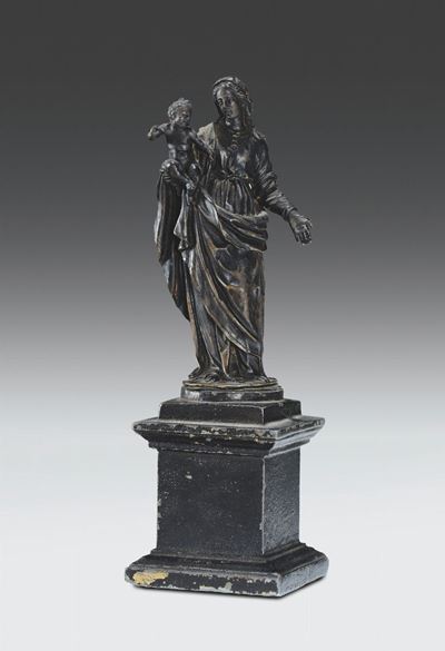 Scultura in Bronzo Raffigurante Madonna con Bambino