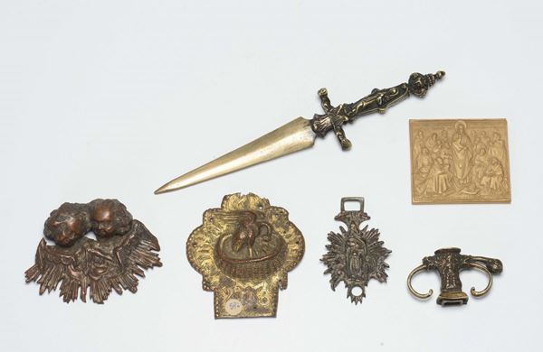 Lotto di sei oggetti