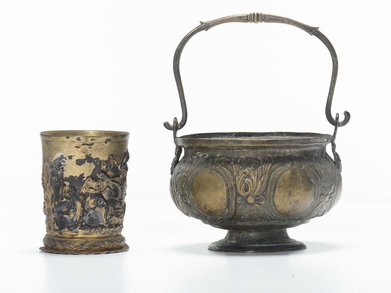 Secchiello in rame e coppa in metallo dorato  - Asta Antiquariato - Cambi Casa d'Aste