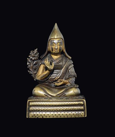 Figura di Dalai Lama Kelsang Gyats in Bronzo Dorato, Tibet, XVIII Secolo