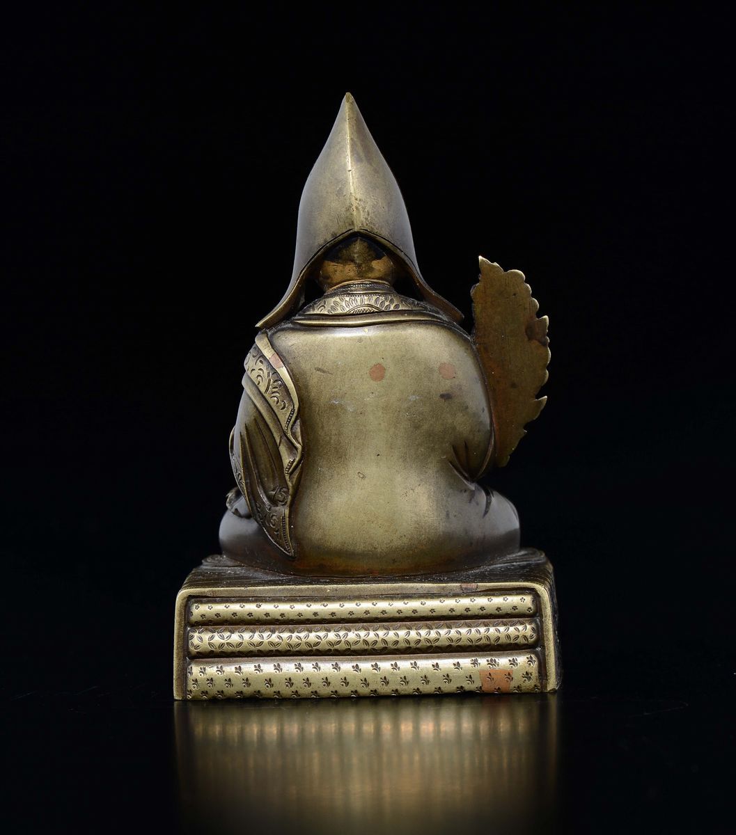 Figura di Dalai Lama Kelsang Gyats in Bronzo Dorato, Tibet, XVIII Secolo