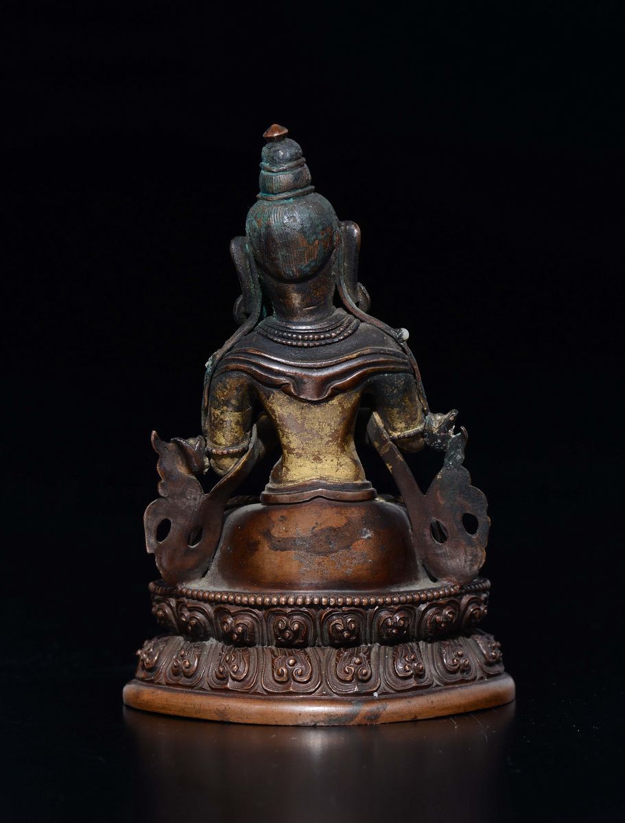 Figura di Amitaya in Rame con Innesti di Pietre Dure, Tibet, XVII Secolo