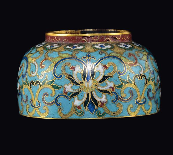 A cloisonné enamel inkpot with lotus flowers, China, Qing Dynasty, Qianlong Period (1736-1795)