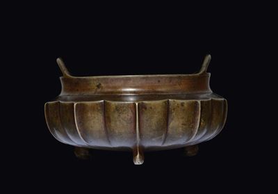 Incensiere in Bronzo Sbalzato con Manici, Cina, Dinastia Qing, XVIII Secolo