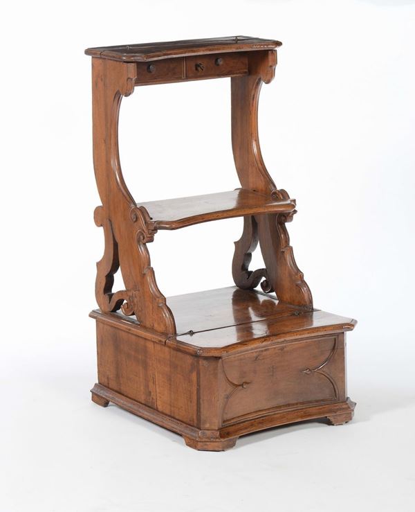 Sedia inginocchiatoio in noce, XIX secolo