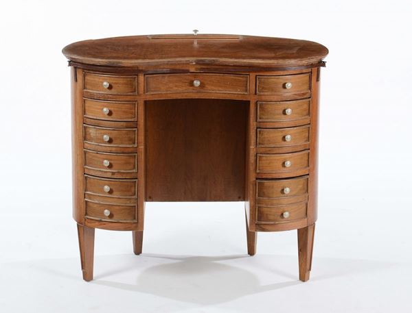 Toelette a tredici cassetti, XX secolo