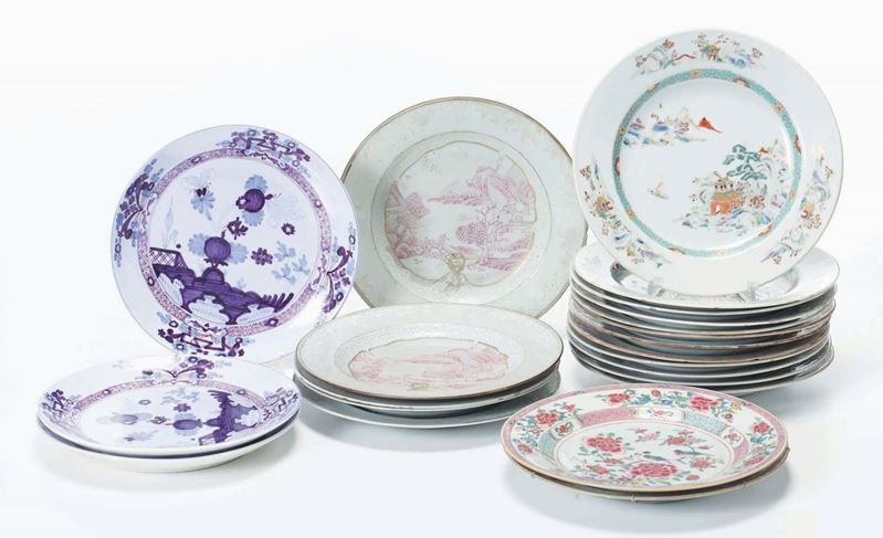 Twenty-two polychrome enamelled porcelain dishes with landscapes and naturalistic decorations, China, Qing Dynasty, 19th century  - Auction Chinese Works of Art - Cambi Casa d'Aste