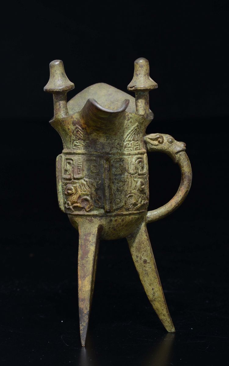 Coppa da Libagione Rituale in Bronzo di Gusto Arcaico, Cina, Dinastia Ming, XVII Secolo